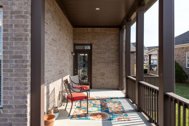 402 Everlee Ln, Mount Juliet, TN 37122