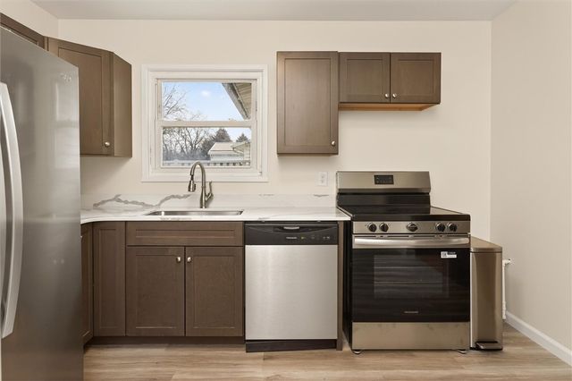 384 Hollybrook Road, Henrietta, NY 14623