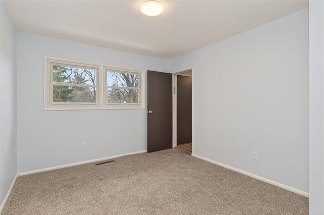 384 Hollybrook Road, Henrietta, NY 14623