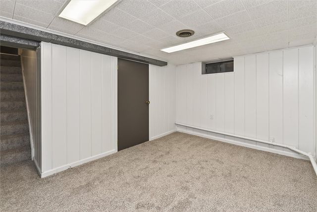 384 Hollybrook Road, Henrietta, NY 14623