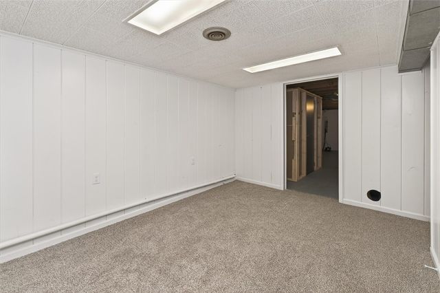 384 Hollybrook Road, Henrietta, NY 14623