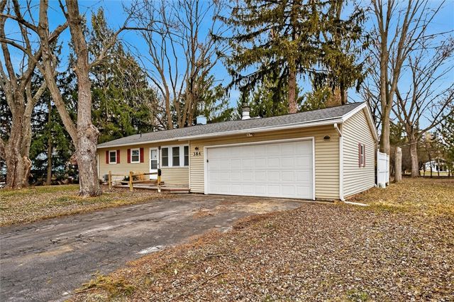 384 Hollybrook Road, Henrietta, NY 14623
