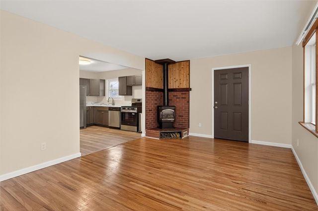 384 Hollybrook Road, Henrietta, NY 14623