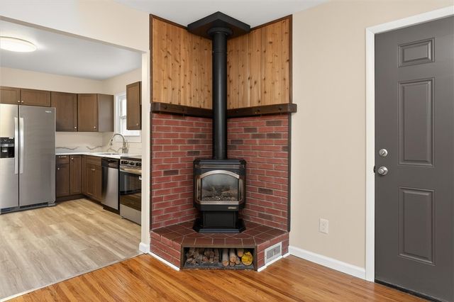 384 Hollybrook Road, Henrietta, NY 14623