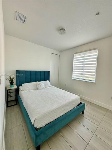 6401 NW 103rd Pl 301, Doral, FL 33178