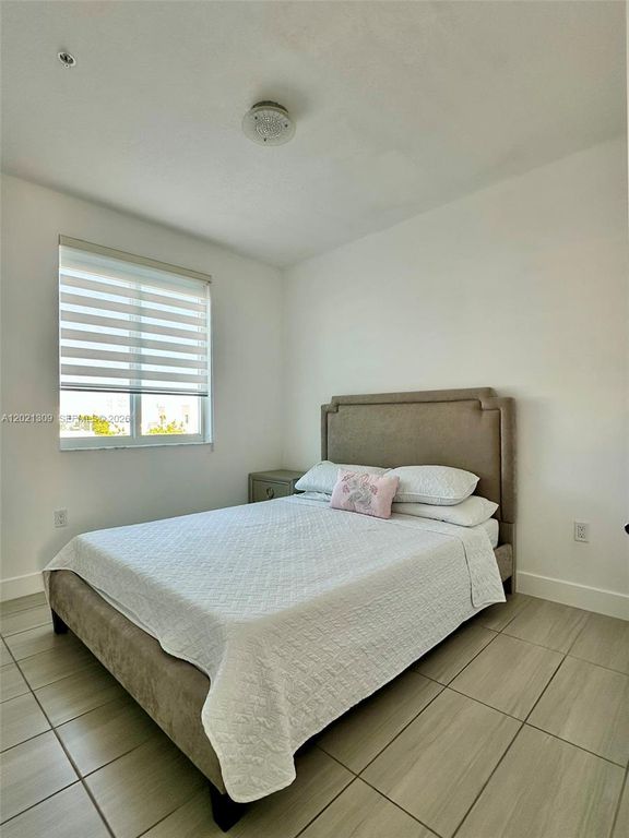 6401 NW 103rd Pl 301, Doral, FL 33178