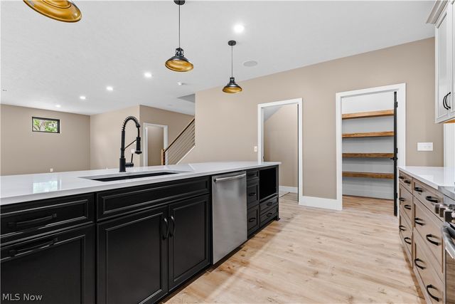 1091 Wadsworth Road, Medina, OH 44256