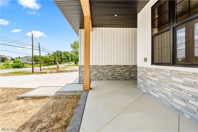 1091 Wadsworth Road, Medina, OH 44256
