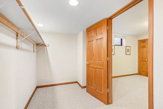 435 Nickelby COURT, Delafield, WI 53018
