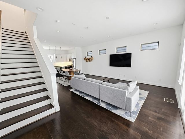 2613 Hutchins Street, Houston, TX 77004