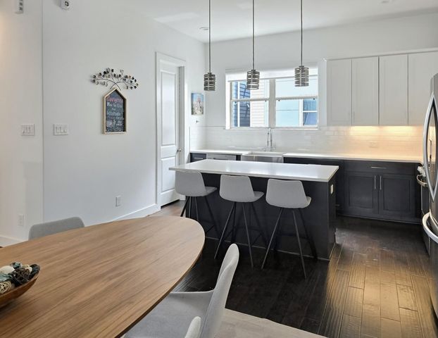 2613 Hutchins Street, Houston, TX 77004