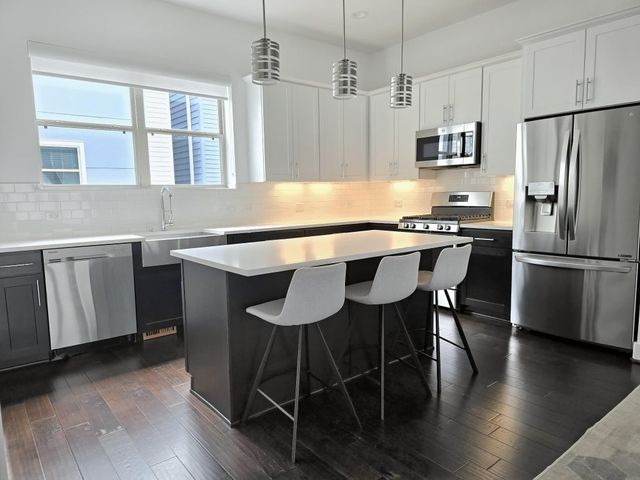 2613 Hutchins Street, Houston, TX 77004