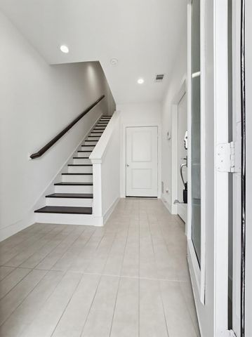 2613 Hutchins Street, Houston, TX 77004