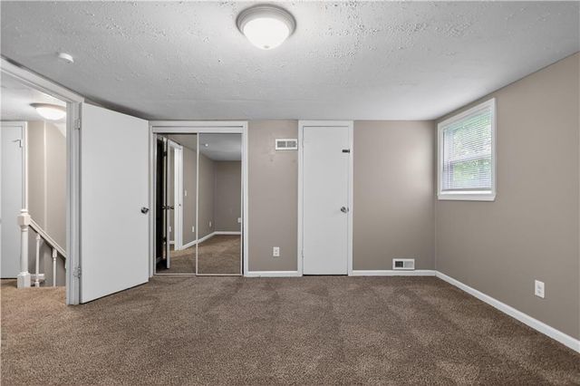 206 W Lawrence Street, Kearney, MO 64060