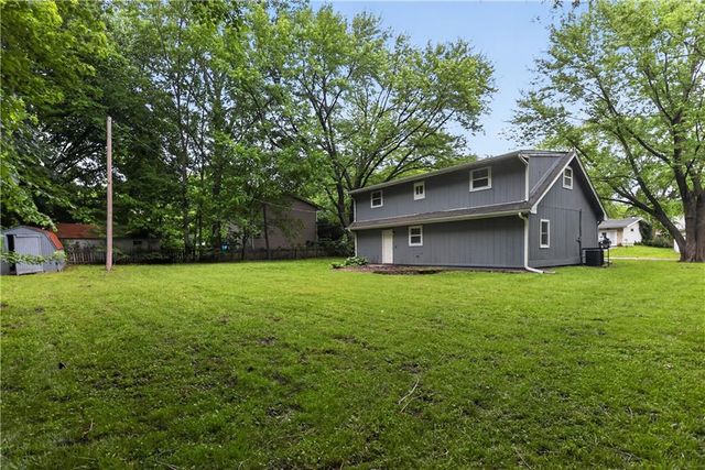 206 W Lawrence Street, Kearney, MO 64060