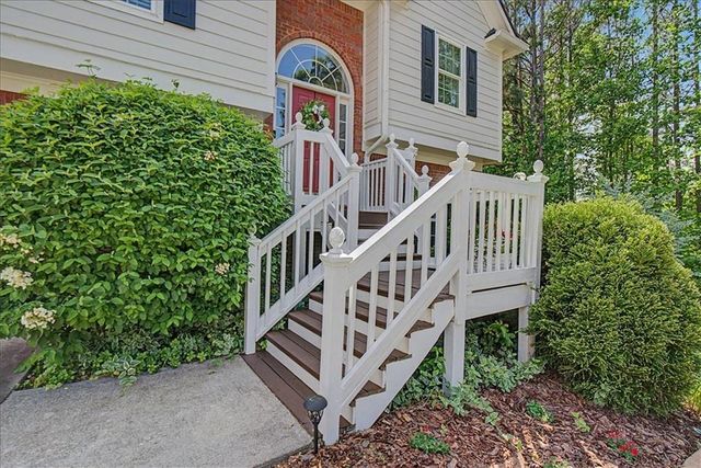 5099 Newpark Drive NW, Acworth, GA 30101