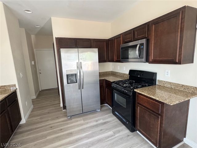 6231 Port Astoria Court, Las Vegas, NV 89122