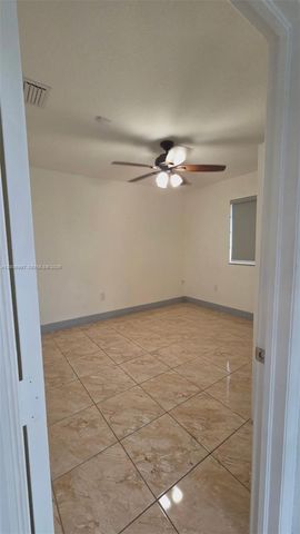 3140 SW 142nd Ave, Miami, FL 33175