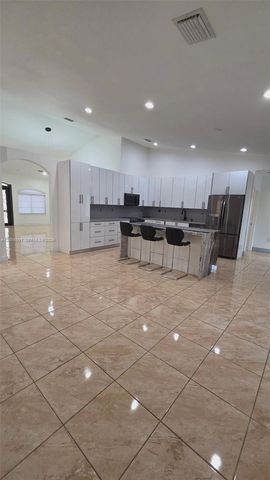 3140 SW 142nd Ave, Miami, FL 33175