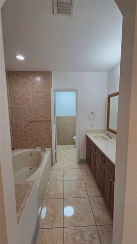 3140 SW 142nd Ave, Miami, FL 33175