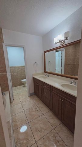 3140 SW 142nd Ave, Miami, FL 33175