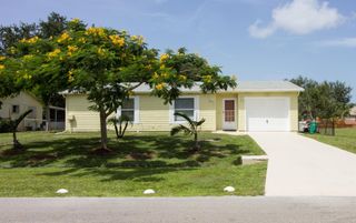 1057 SW Gastador Avenue, Port St Lucie, FL 34953