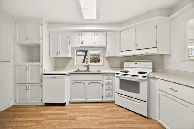 2252 Table Rock Road SPC 151, Medford, OR 97501