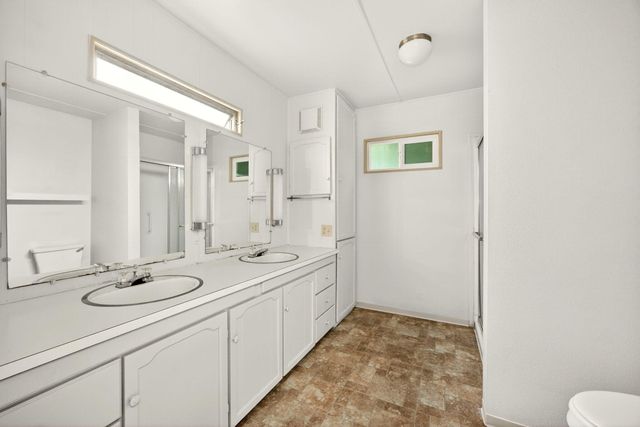 2252 Table Rock Road SPC 151, Medford, OR 97501