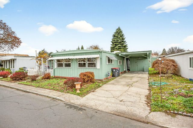 2252 Table Rock Road SPC 151, Medford, OR 97501