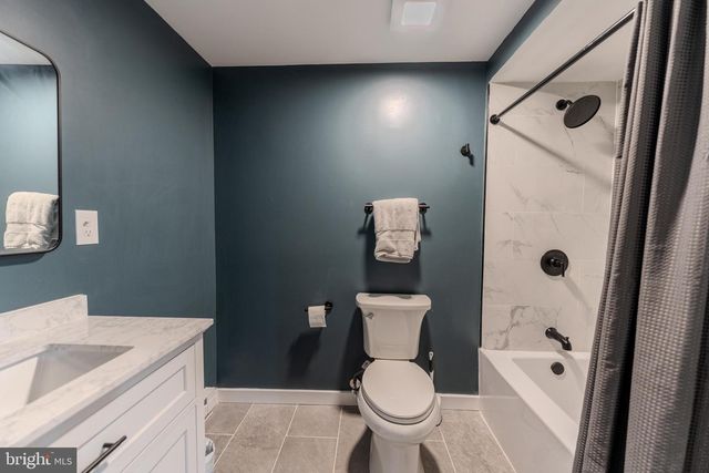 843 CEDAR RUN LN, Great Cacapon, WV 25422