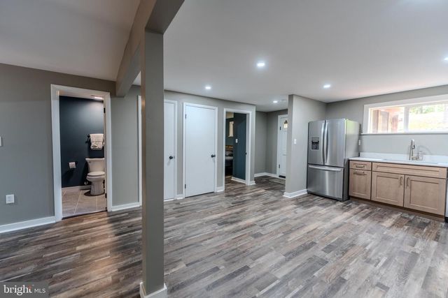 843 CEDAR RUN LN, Great Cacapon, WV 25422
