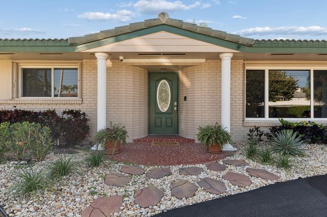 2890 NE 23rd Street, Pompano Beach, FL 33062