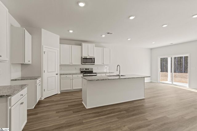 5 Torwood Street, Fountain Inn, SC 29644