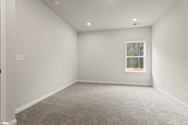 5 Torwood Street, Fountain Inn, SC 29644