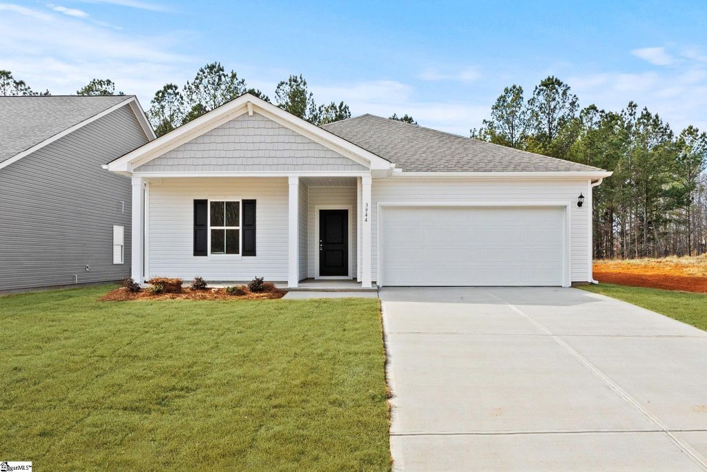 5 Torwood Street, Fountain Inn, SC 29644