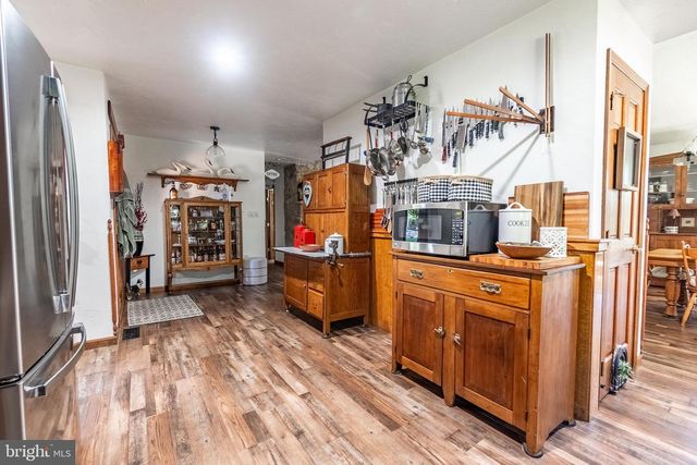 380 MCSHERRY WOODS DR, Littlestown, PA 17340