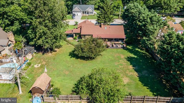 380 MCSHERRY WOODS DR, Littlestown, PA 17340