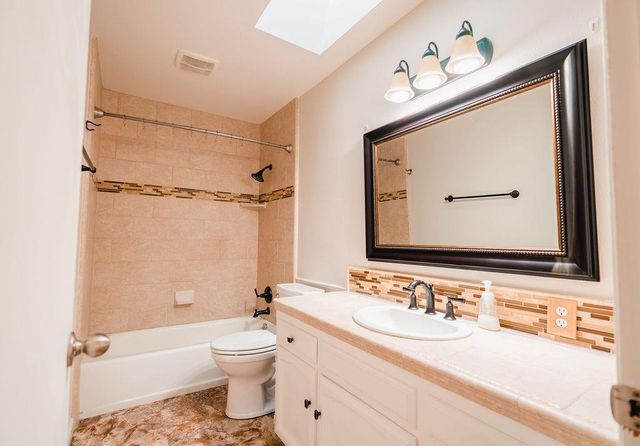 1431 E Paul Avenue, Fresno, CA 93710