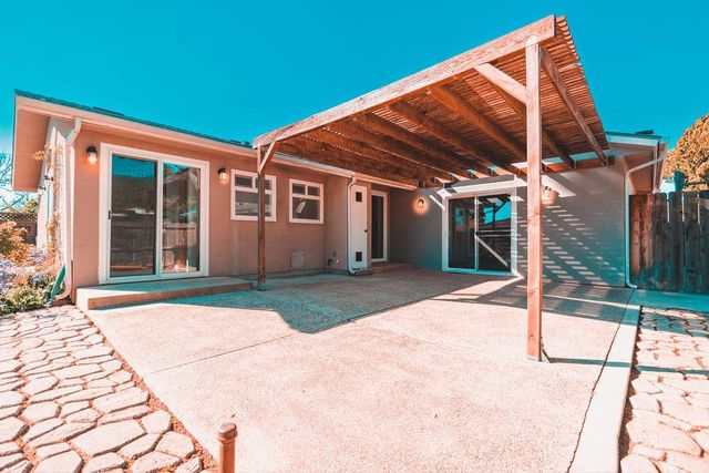 1431 E Paul Avenue, Fresno, CA 93710