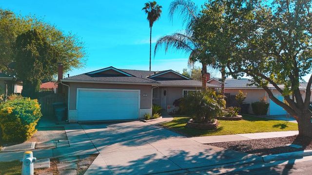 1431 E Paul Avenue, Fresno, CA 93710