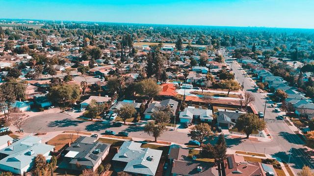 1431 E Paul Avenue, Fresno, CA 93710