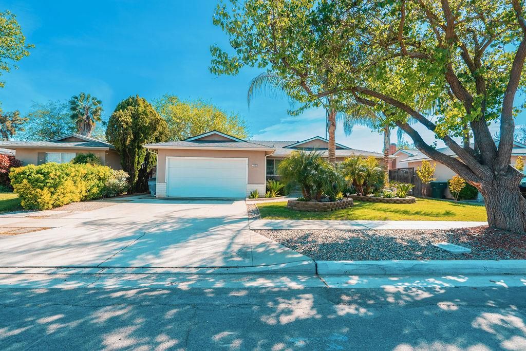 1431 E Paul Avenue, Fresno, CA 93710