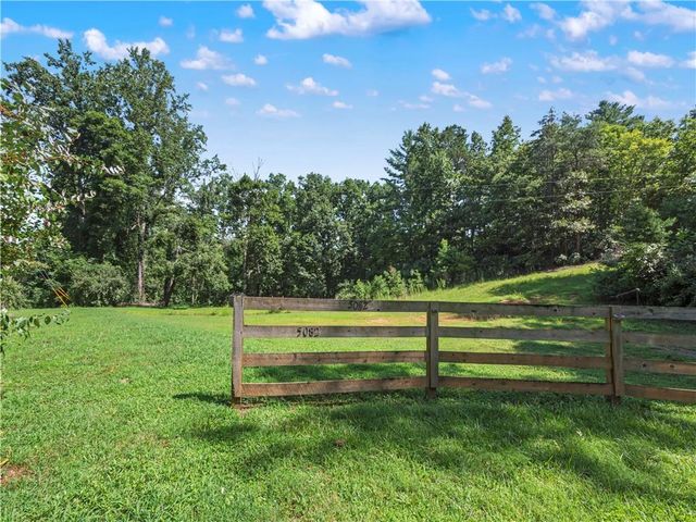 5082 Highway 197 N, Clarkesville, GA 30523