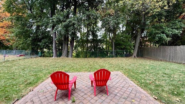 158 Monroe Avenue, Waterbury, CT 06705