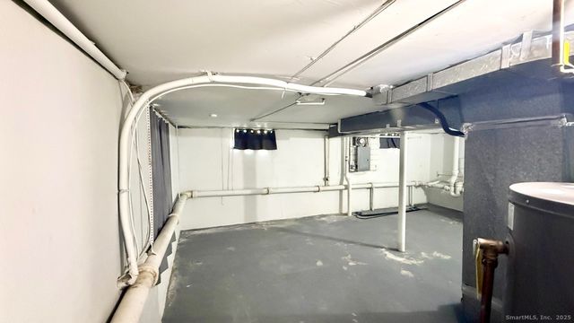 158 Monroe Avenue, Waterbury, CT 06705