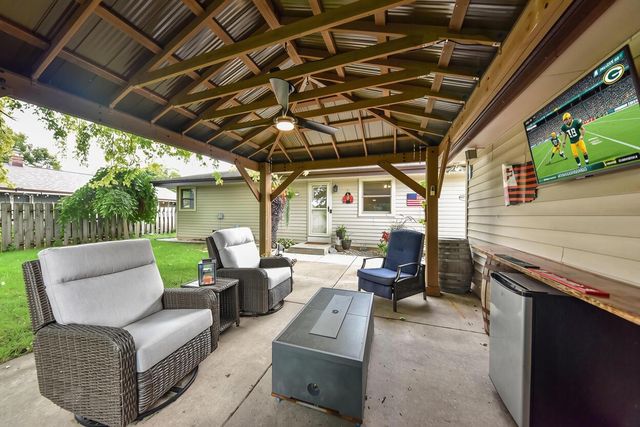 5961 N 121st STREET, Milwaukee, WI 53225
