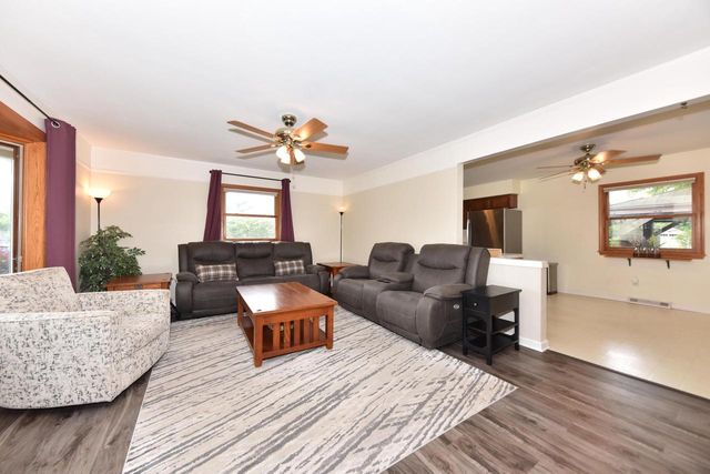 5961 N 121st STREET, Milwaukee, WI 53225