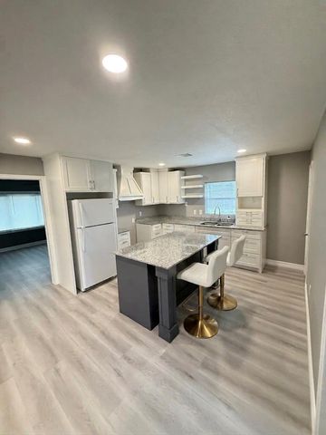 823 Globe Street, Houston, TX 77034