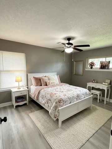 823 Globe Street, Houston, TX 77034