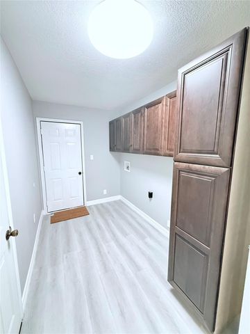 823 Globe Street, Houston, TX 77034
